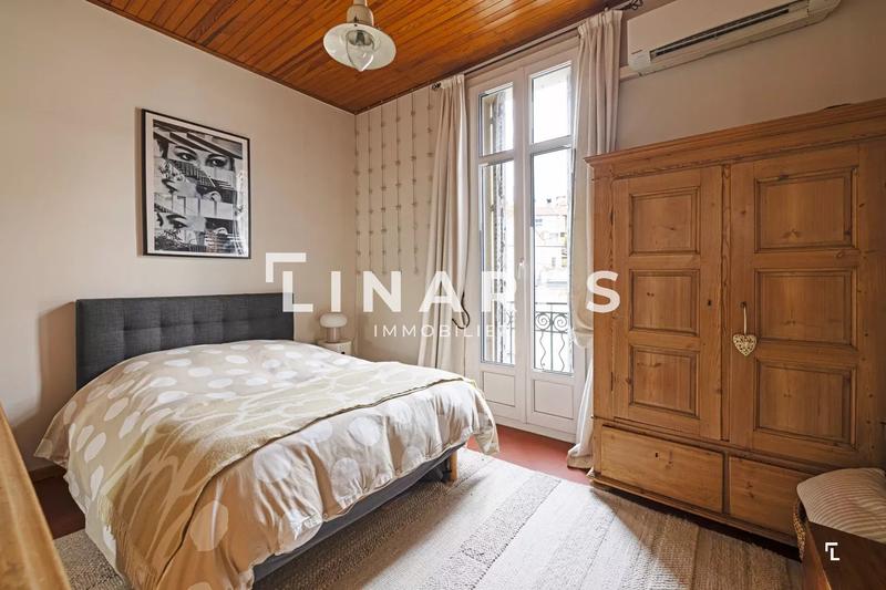Appartement - 87 m² - 5 pièces