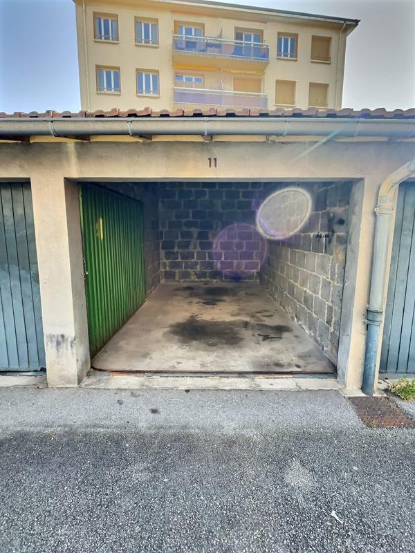 Parking / Garage - 13 m²