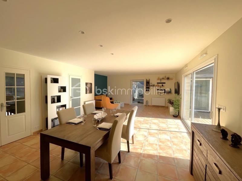 Villa - 310 m² - 12 pièces