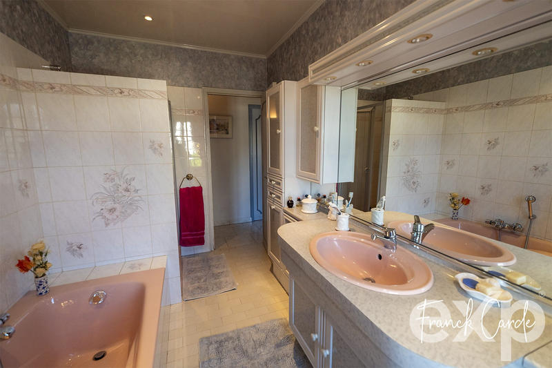 Maison - 123 m² - 5 pièces