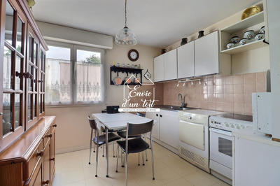 Appartement - 100 m² - 4 pièces