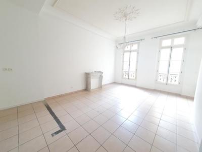 Appartement - 93 m² - 4 pièces