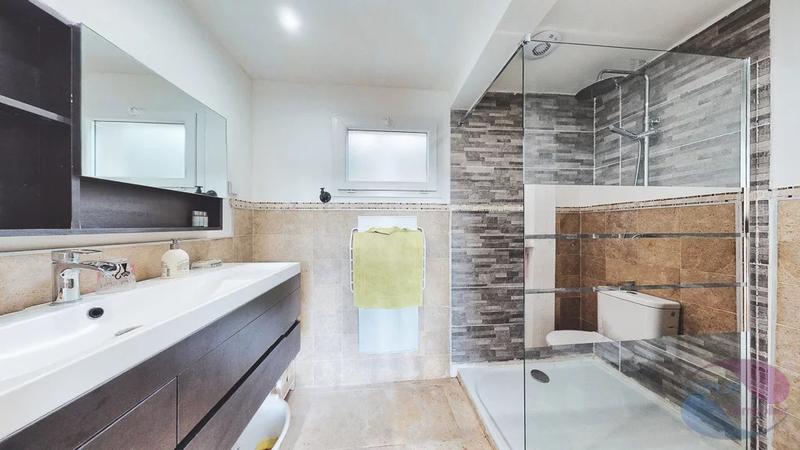 Maison - 135 m² - 7 pièces