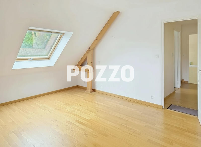 Maison - 137 m² - 6 pièces