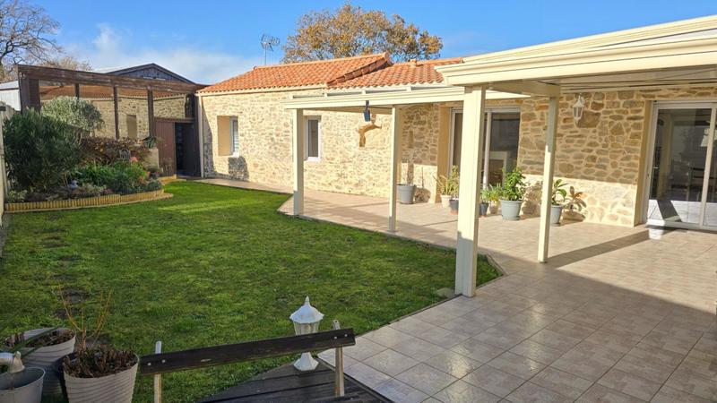 Maison - 150 m² - 4 pièces