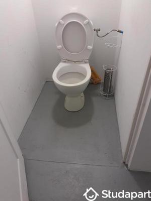 Chambre - 9 m² - 1 pièce