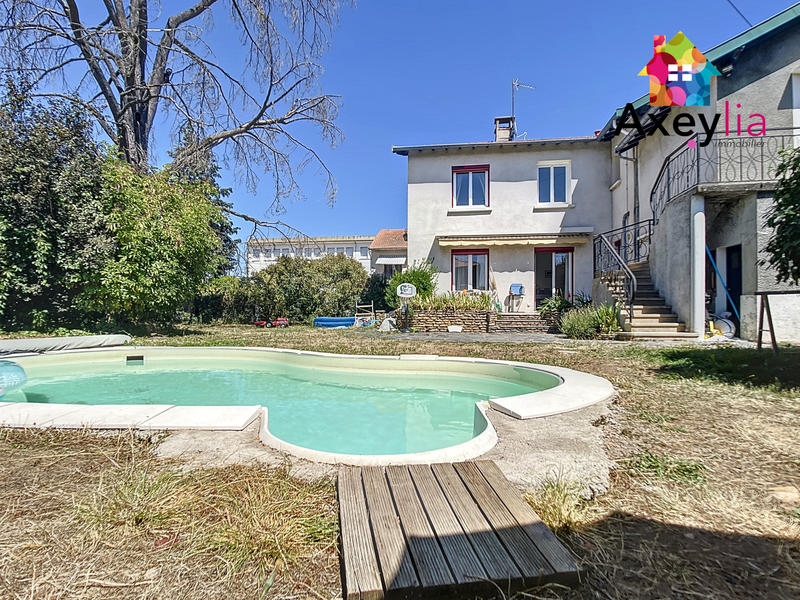 Maison - 171 m² - 7 pièces