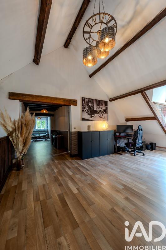 Maison - 250 m² - 9 pièces