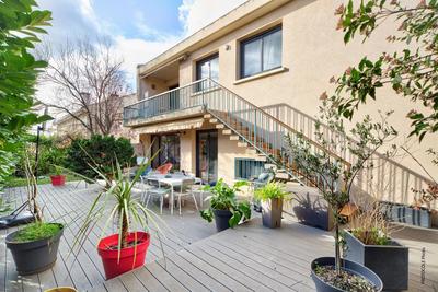 Maison - 186 m² - 6 pièces