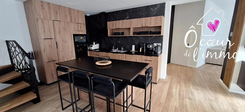 Maison - 142 m² - 8 pièces