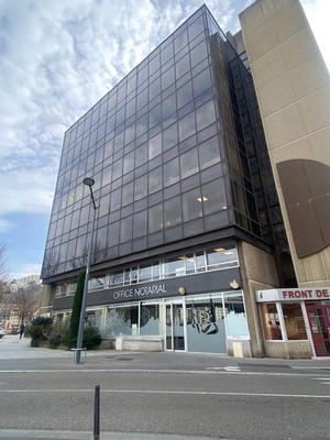 Bureau - 187 m² - 6 pièces