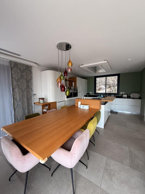 Villa - 300 m² - 9 pièces