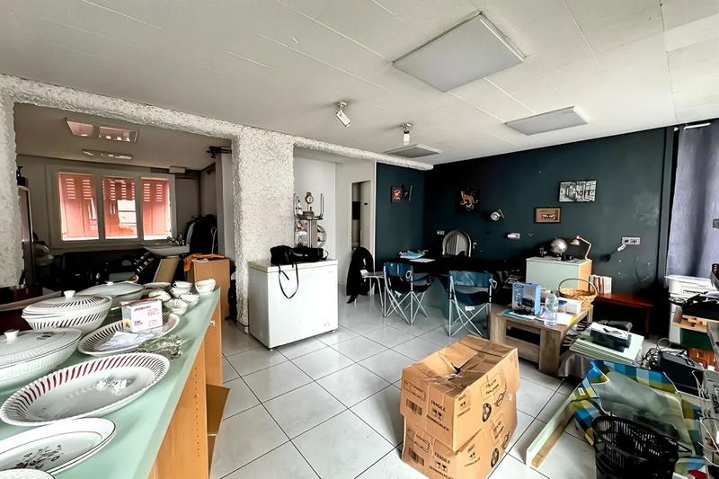 Maison - 165 m² - 8 pièces