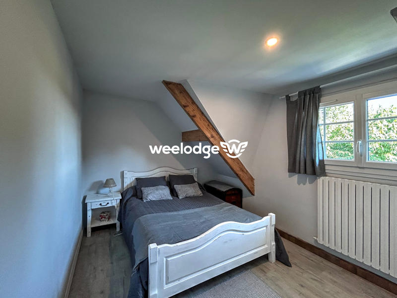 Maison traditionnelle - 185 m² - 5 pièces