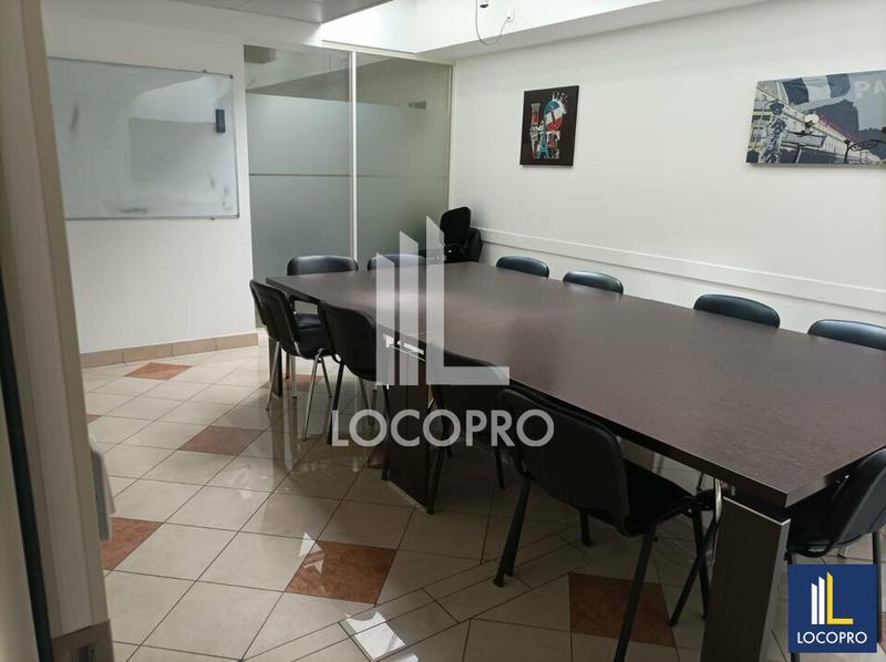 Local commercial - 412 m²