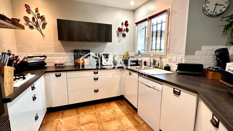 Maison - 104 m² - 5 pièces