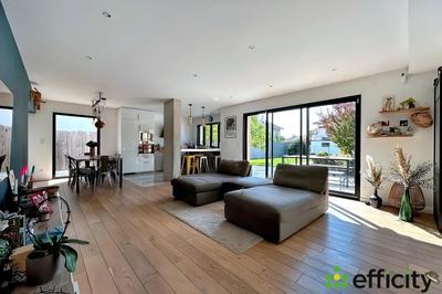 Maison - 119 m² - 4 pièces