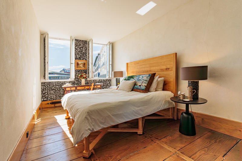 Maison - 182 m² - 9 pièces