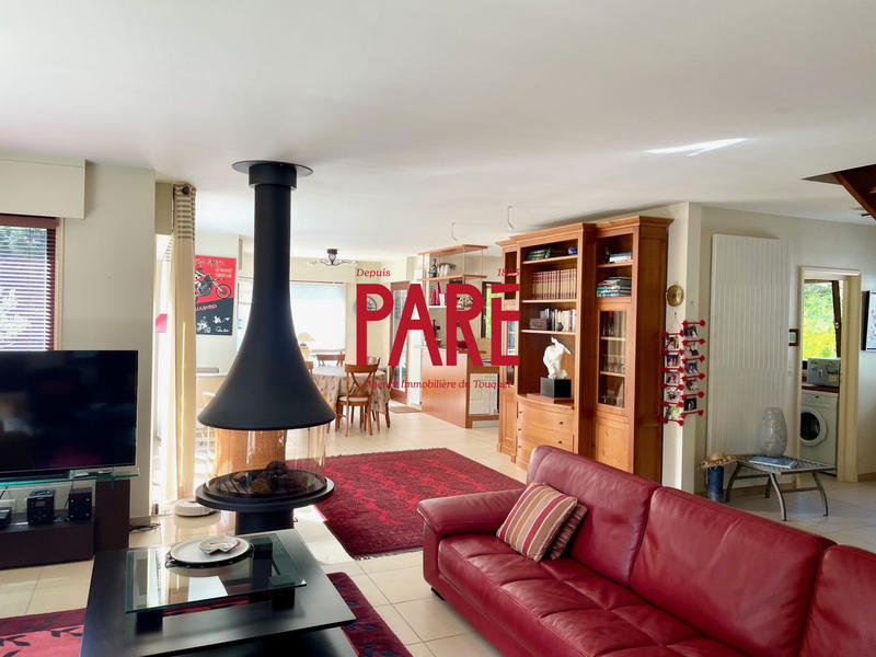 Maison - 167 m² - 8 pièces