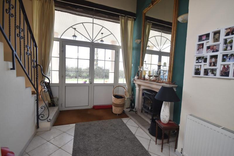 Maison - 377 m² - 8 pièces