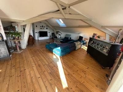 Appartement - 136 m² - 4 pièces