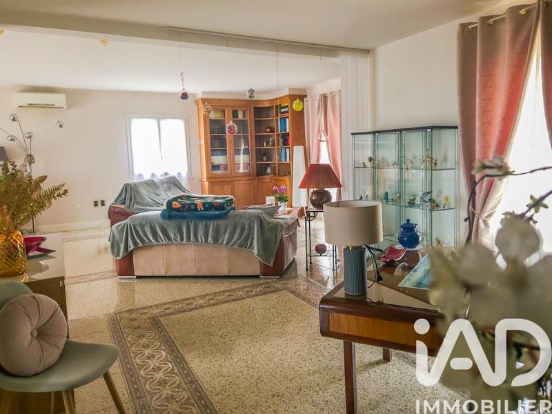 Maison - 180 m² - 8 pièces