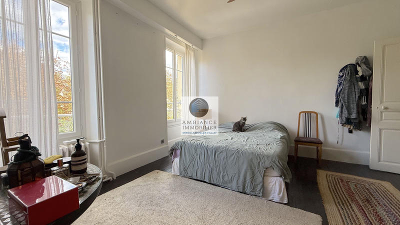 Maison - 176 m² - 8 pièces