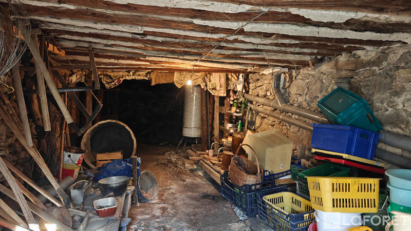 Maison - 430 m² - 4 pièces