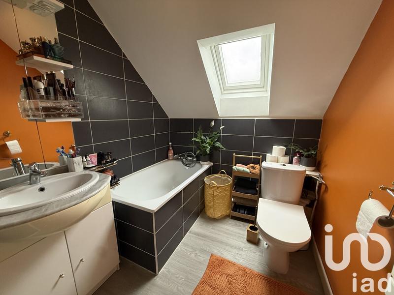 Maison - 121 m² - 6 pièces