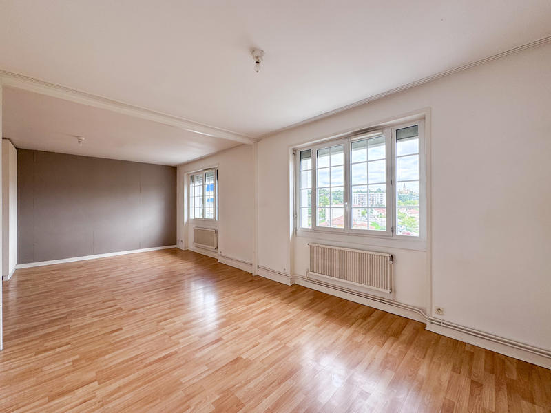 Appartement - 75 m² - 3 pièces