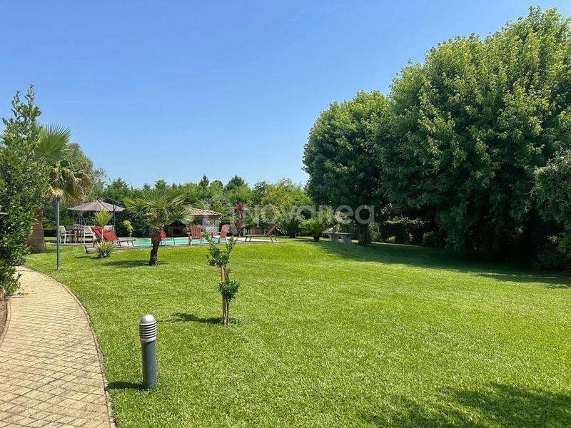 Maison - 195 m² - 7 pièces