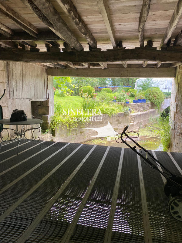 Propriété - 220 m² - 8 pièces