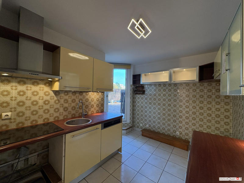 Appartement - 99 m² - 4 pièces