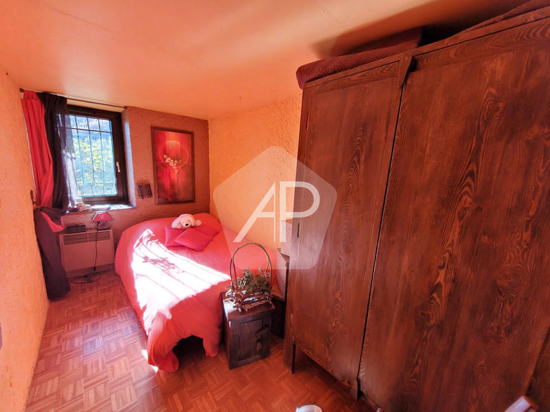 Appartement - 83 m² - 4 pièces