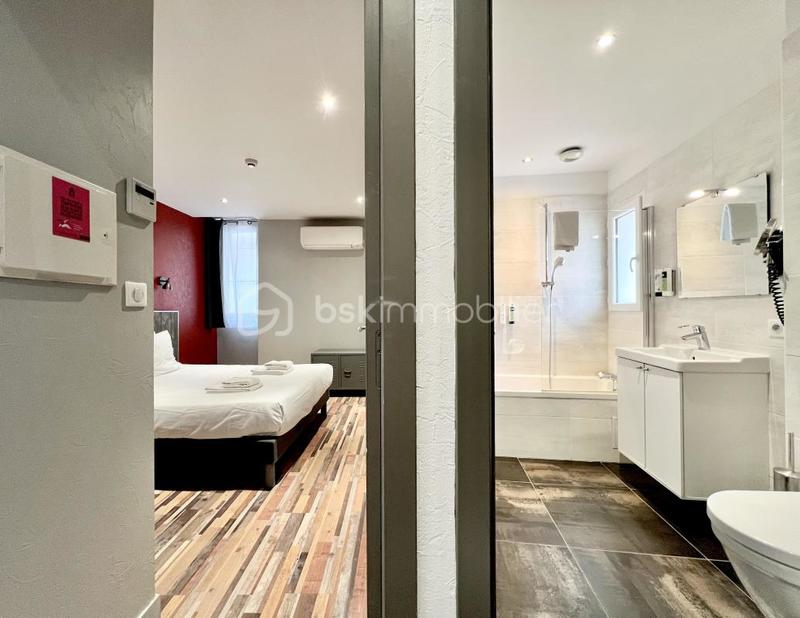 Bureau - 1 300 m² - 38 pièces