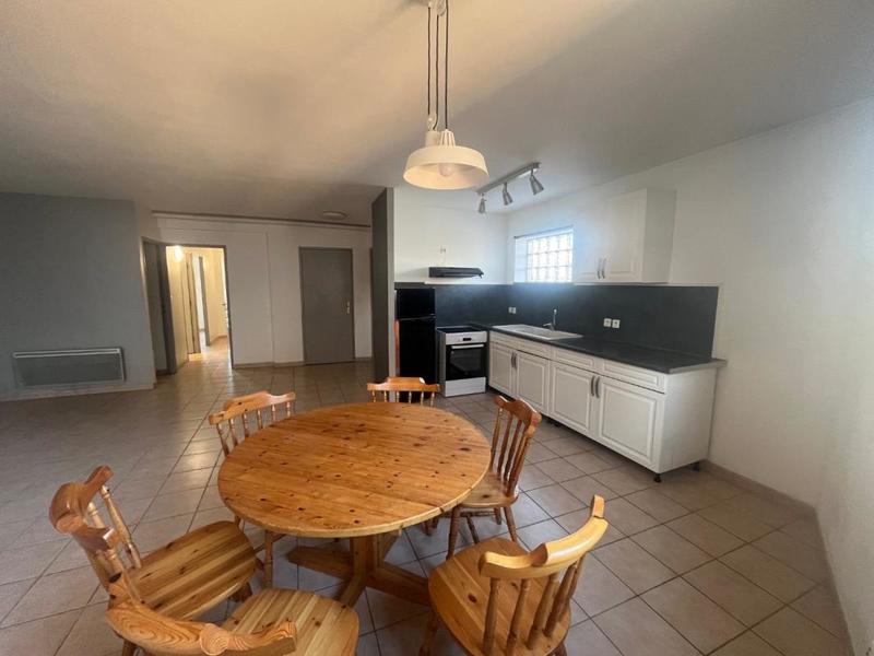 Appartement - 80 m² - 3 pièces