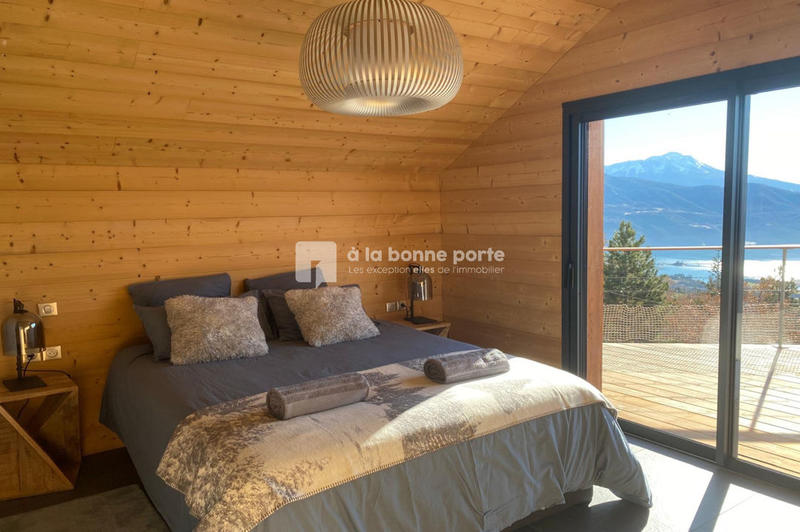 Châlet - 161 m² - 6 pièces