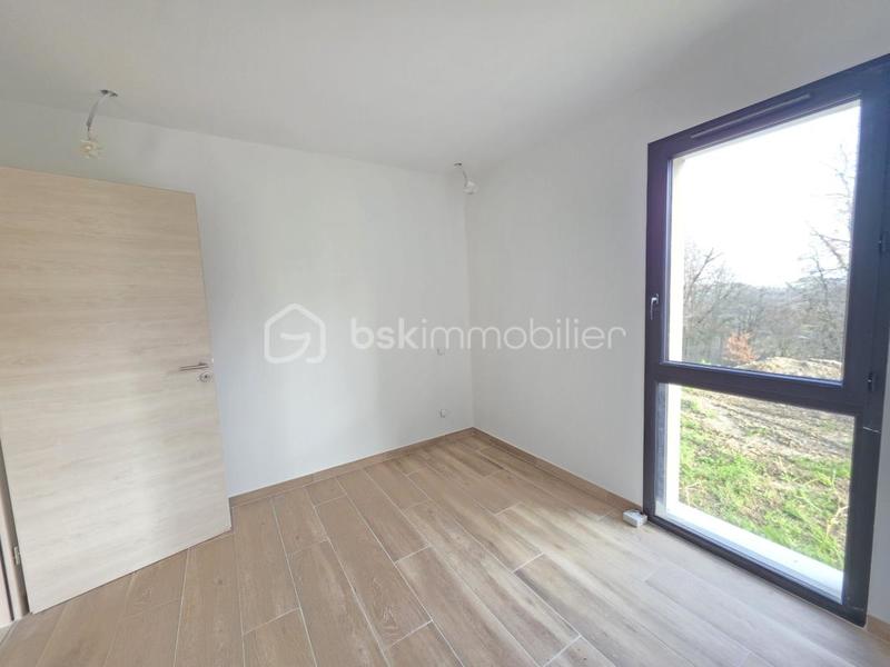 Maison - 91 m² - 4 pièces
