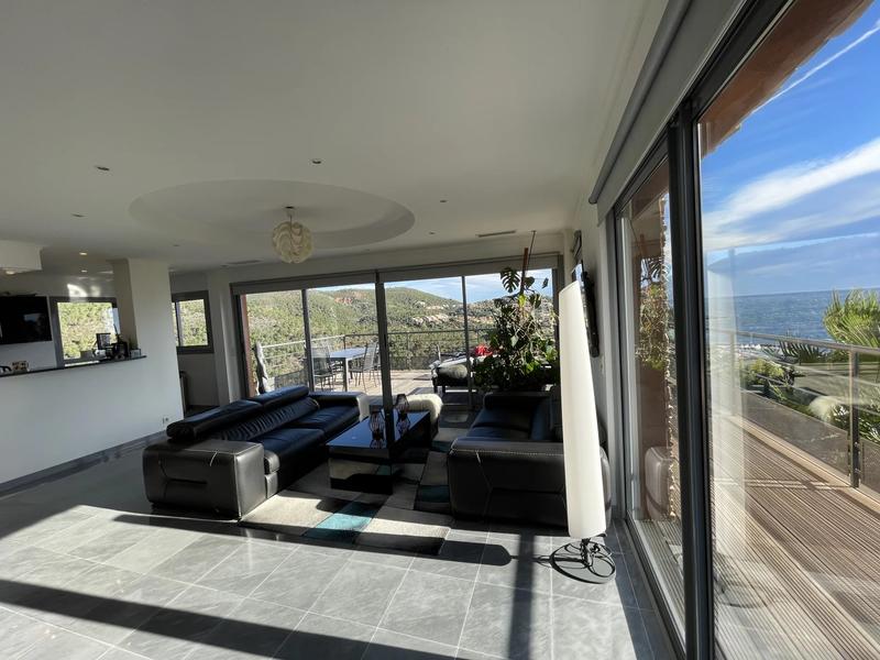 Villa - 183 m² - 6 pièces