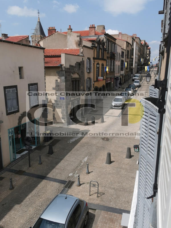 Appartement - 99 m² - 4 pièces