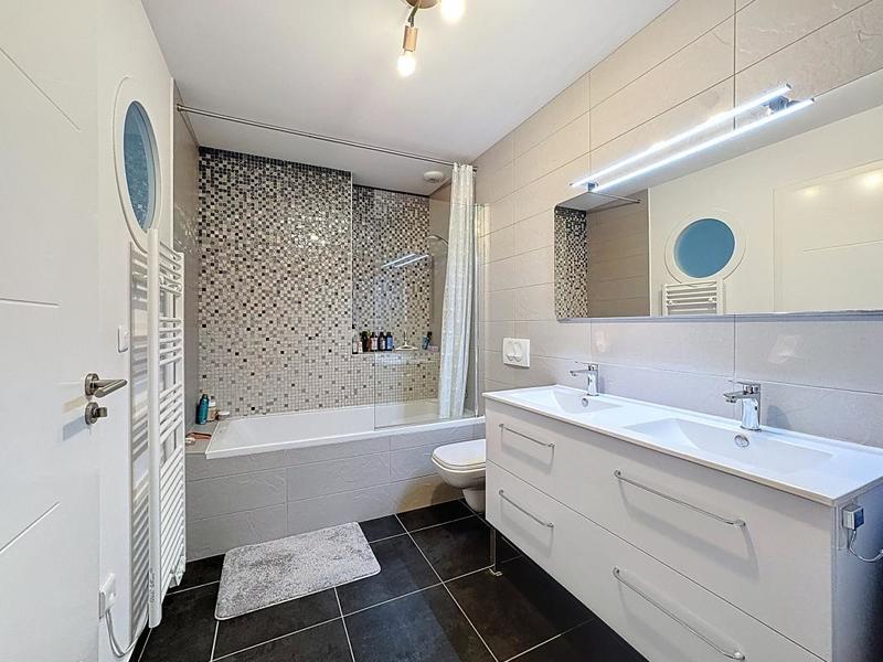 Appartement - 102 m² - 4 pièces