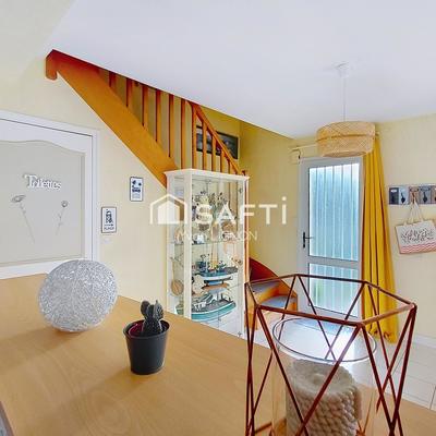 Maison - 110 m² - 6 pièces