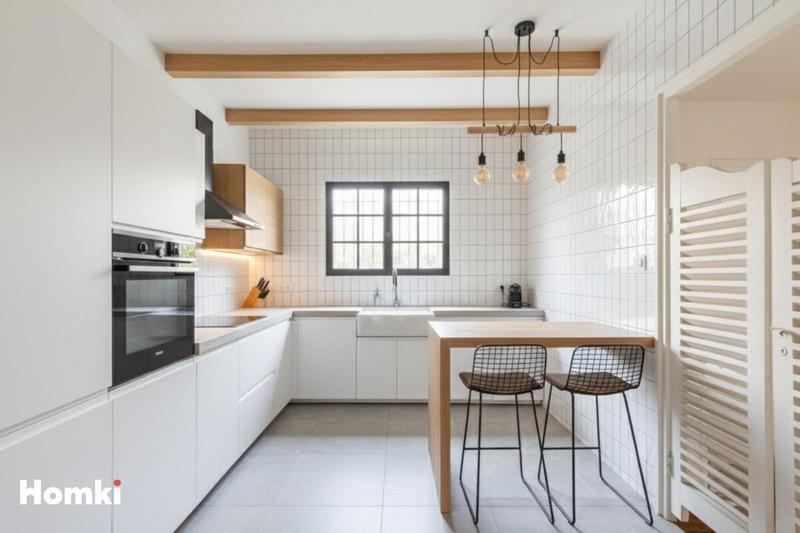 Maison - 183 m² - 6 pièces