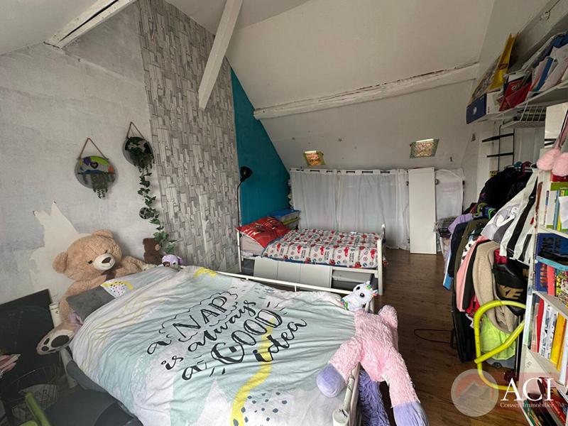 Maison - 127 m² - 7 pièces