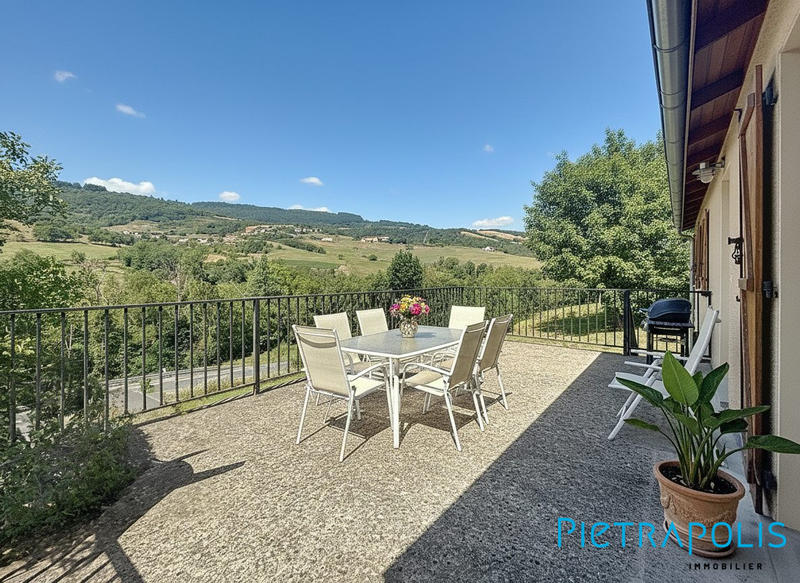 Villa - 97 m² - 5 pièces