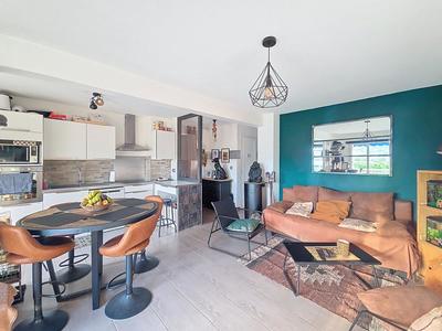 Appartement - 76 m² - 4 pièces