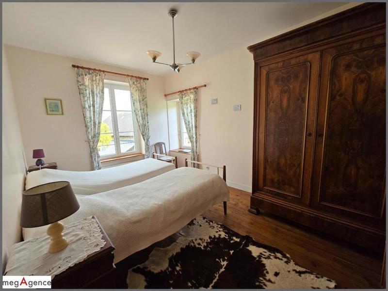 Maison - 130 m² - 7 pièces