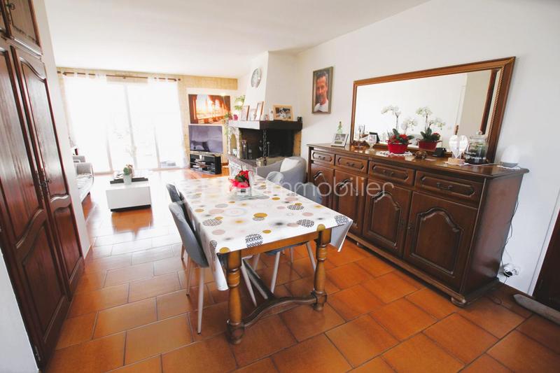 Maison traditionnelle - 100 m² - 5 pièces