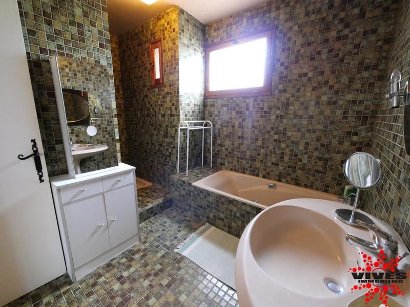 Villa - 186 m² - 6 pièces