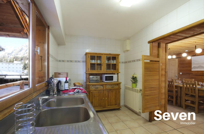 Châlet - 212 m² - 16 pièces